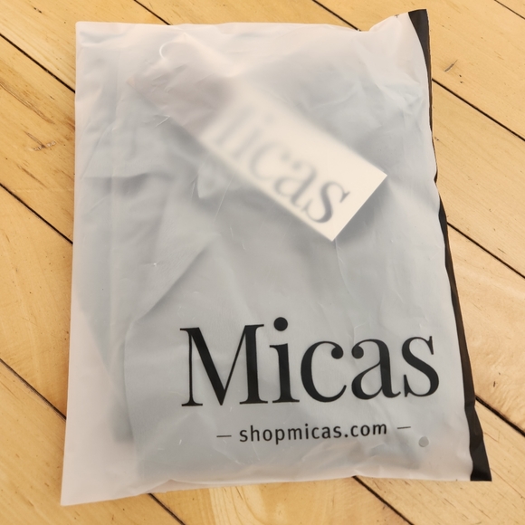 Micas Puff-Sleeve Crop, Size S - Picture 5 of 5